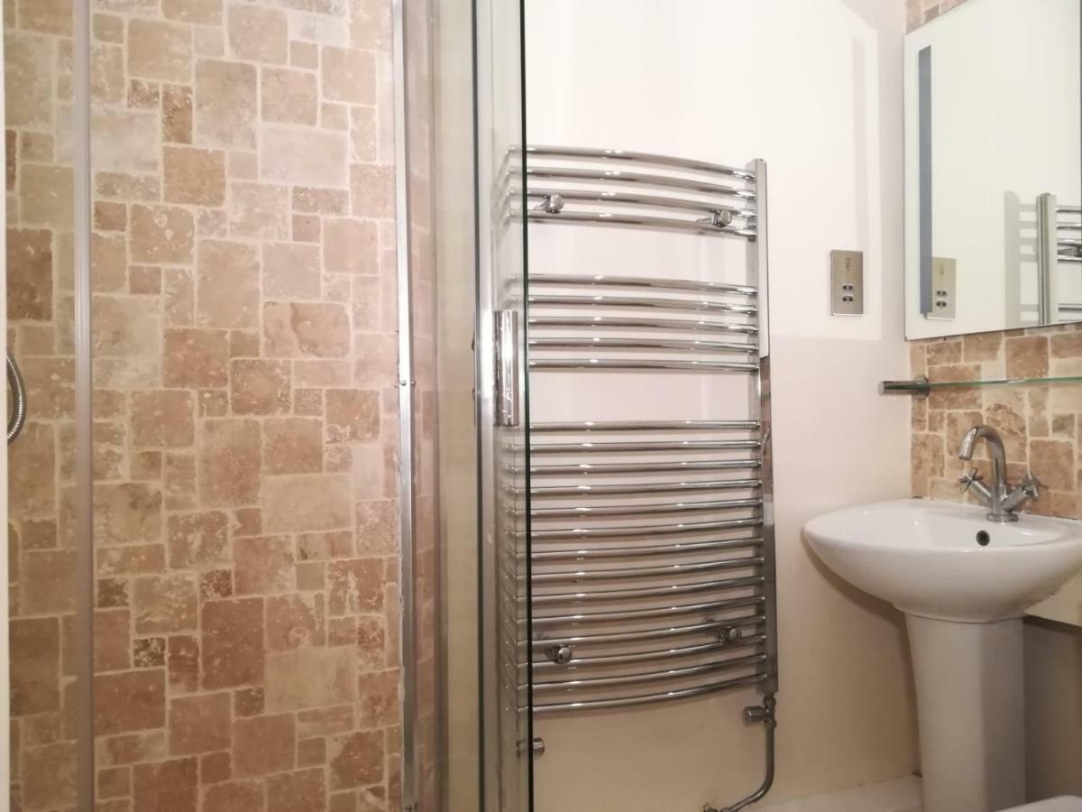 Spacious, Ground Floor, 2 Bedroom Apartment, Uplands, סוואנסי מראה חיצוני תמונה